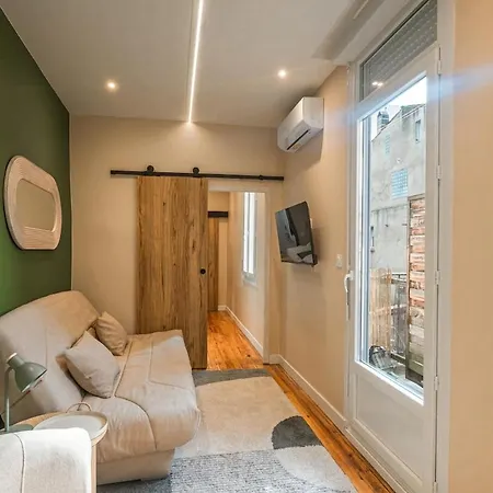 Apartmán Magnifique Terrasse Et Parking Prive Place Dupuy *