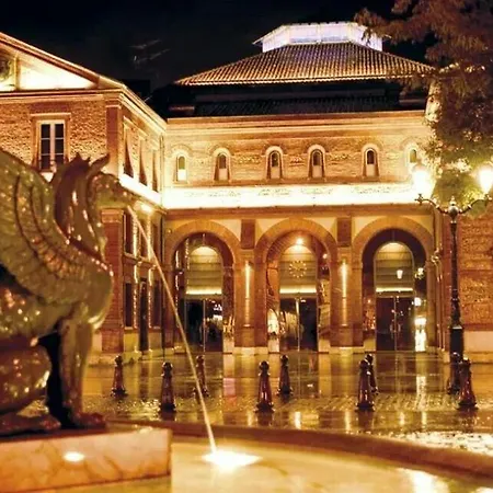 Magnifique Terrasse Et Parking Prive Place Dupuy *