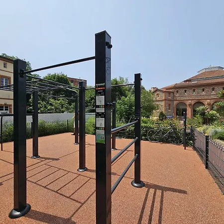 Magnifique Terrasse Et Parking Prive Place Dupuy *