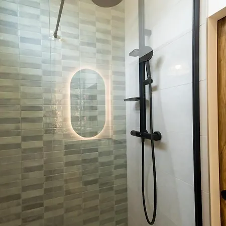 Magnifique Terrasse Et Parking Prive Place Dupuy アパート トゥールーズ