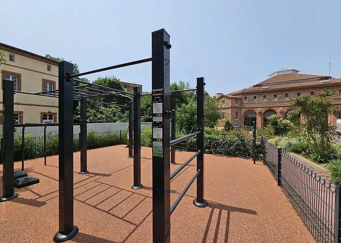 Magnifique Terrasse Et Parking Prive Place Dupuy *